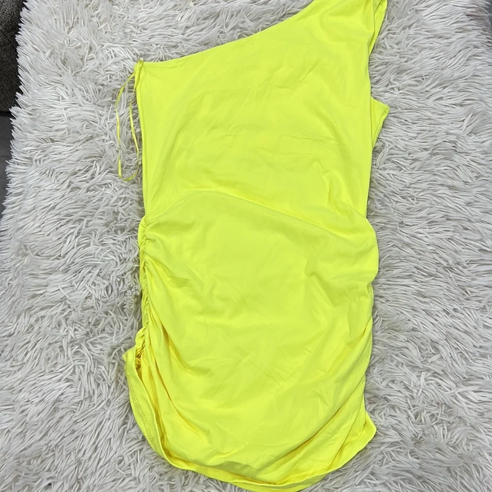 Susana Monaco lime one shoulder mini size small - Picture 5 of 5